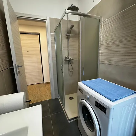 Apartman Kibilu - Via Serlio Porta Romana - Mm Brenta *