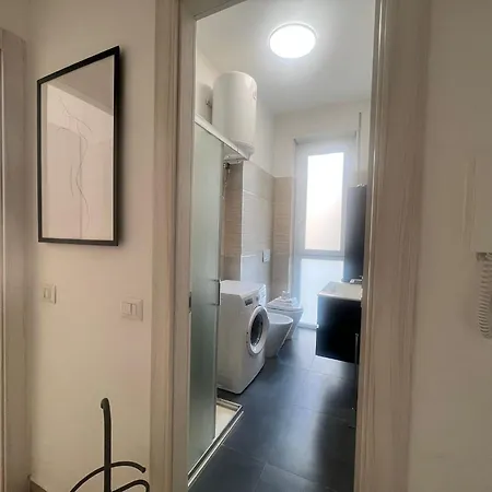 Kibilù - Via Serlio Porta Romana - Mm Brenta Appartement